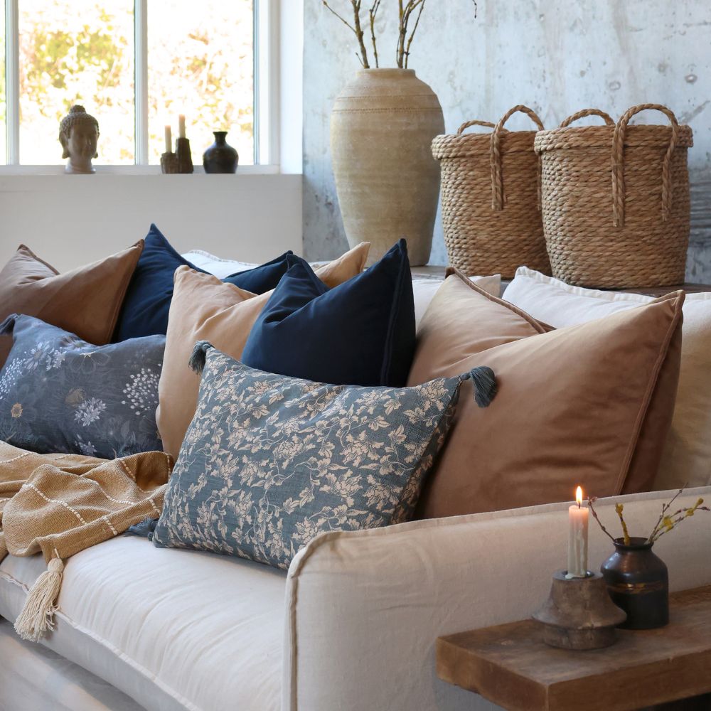 Coussin à pompons Midnight et Sand