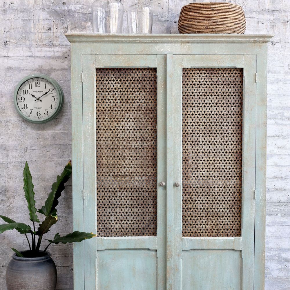 Armoire à linge française