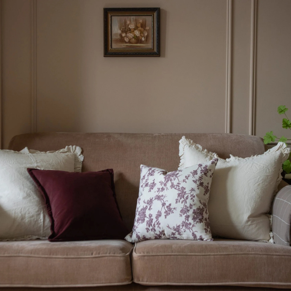 Coussin imprimé prune