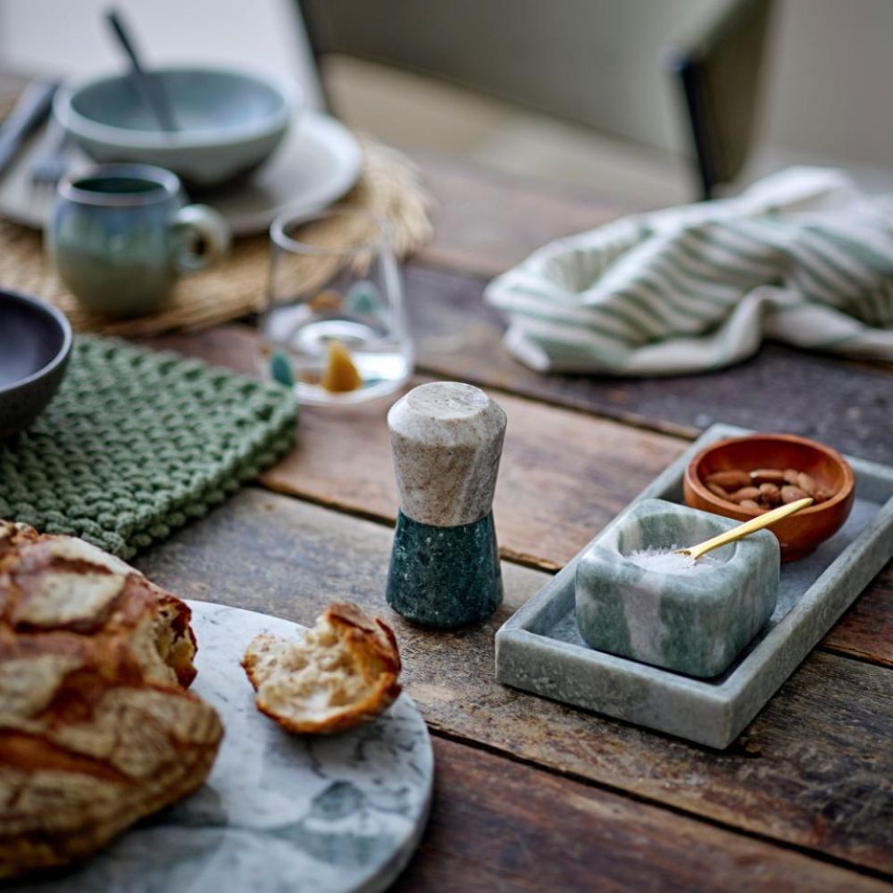Plateau en marbre vert mousse