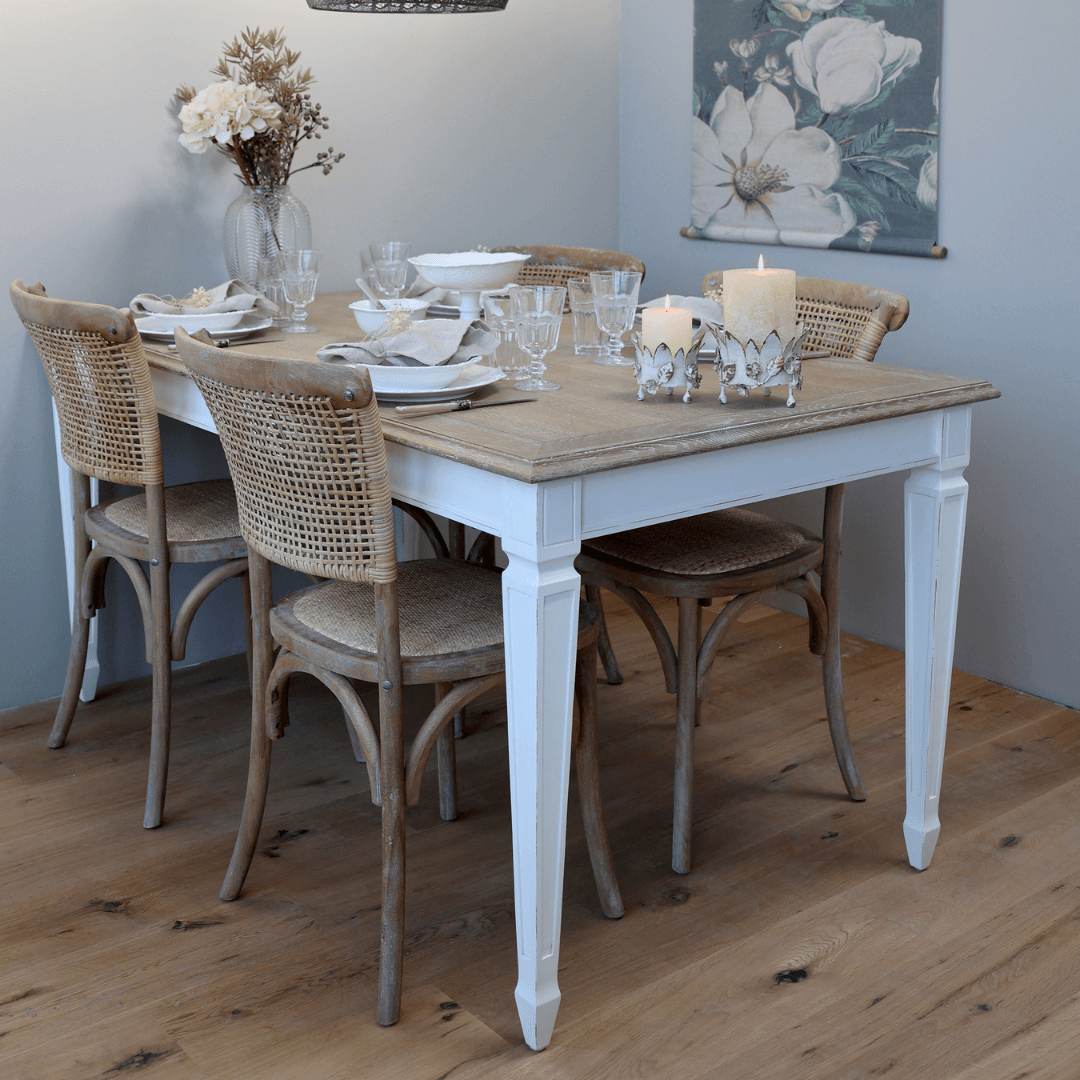 Chaise de salle à manger en osier français