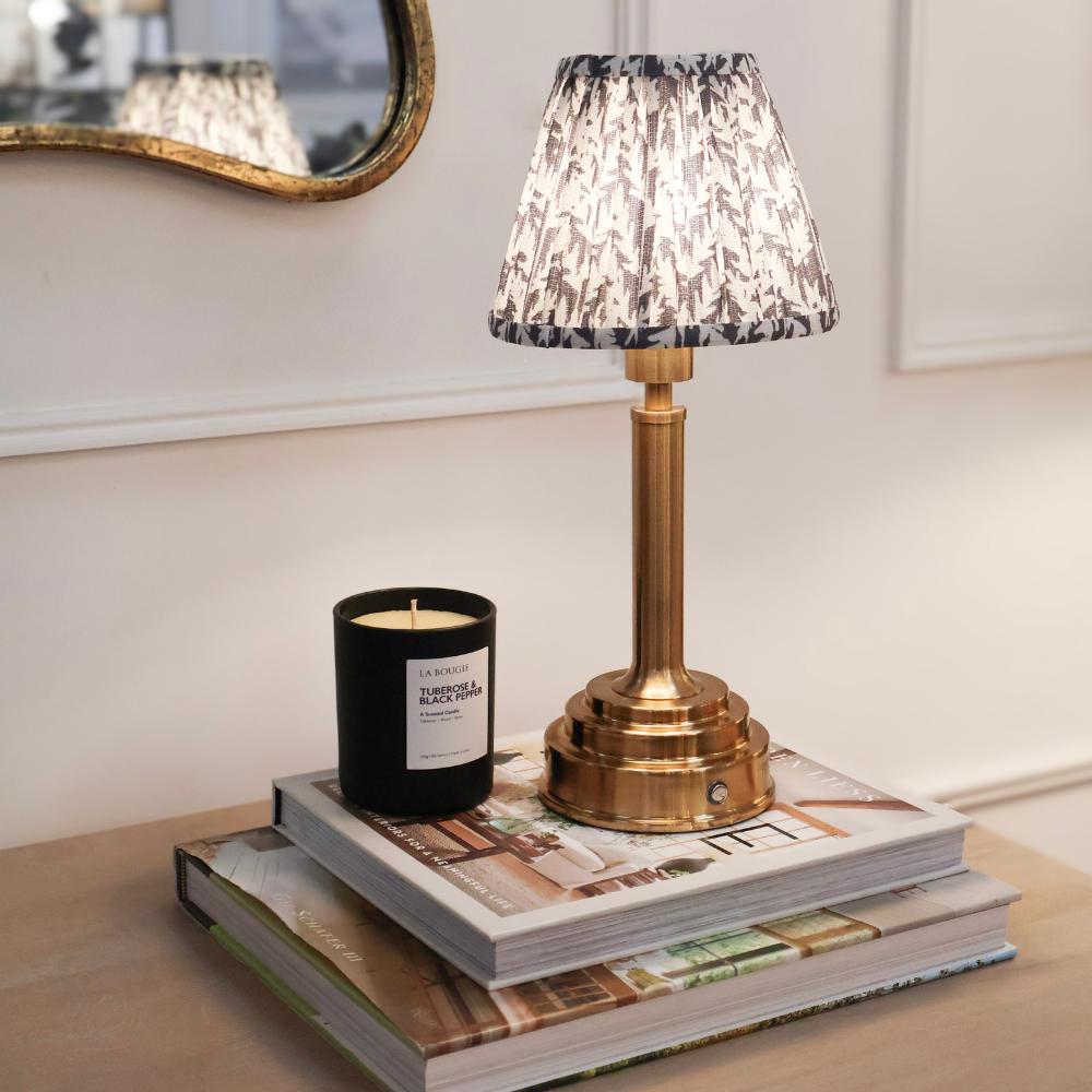 Lampe rechargeable Harrison en laiton vieilli