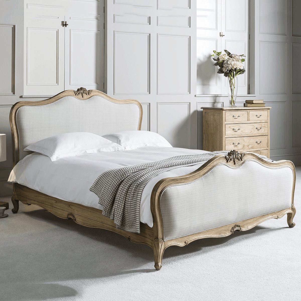 Lit capitonné chic 150 cm (5 pieds) | Frêne vieilli et lin | Style français