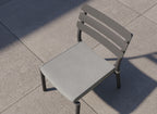 Table à manger carrée d'extérieur en aluminium + 4 chaises sans accoudoirs 595