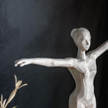 Sculpture de ballerine pirouette