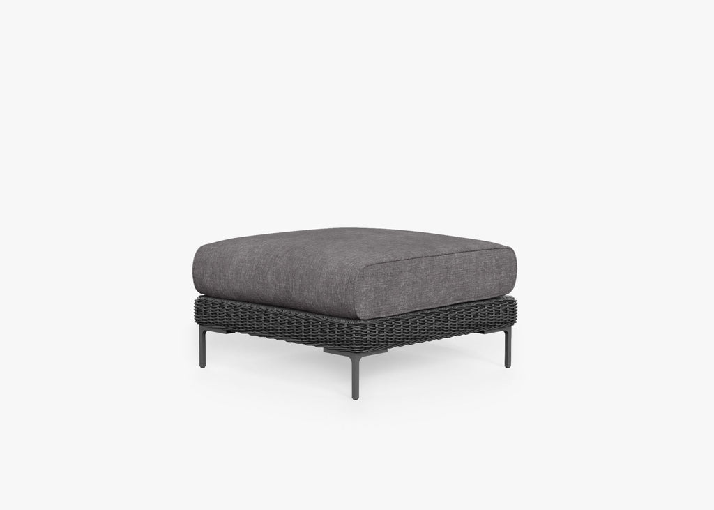 Pouf d'extérieur en osier noir