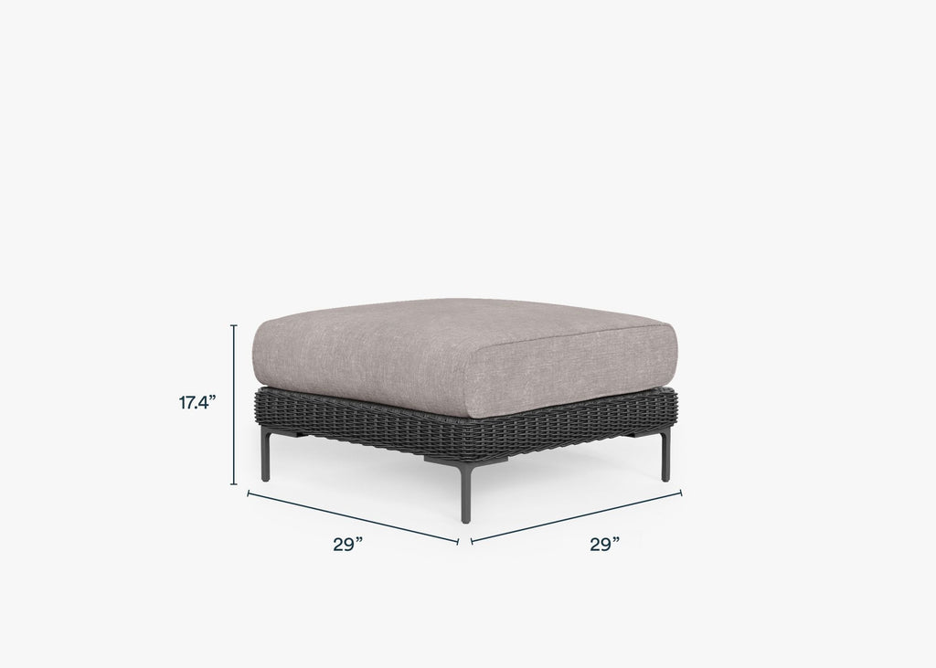 Pouf d'extérieur en osier noir