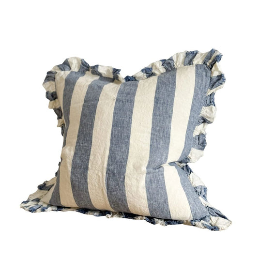 Coussin Heidi à larges rayures bleues
