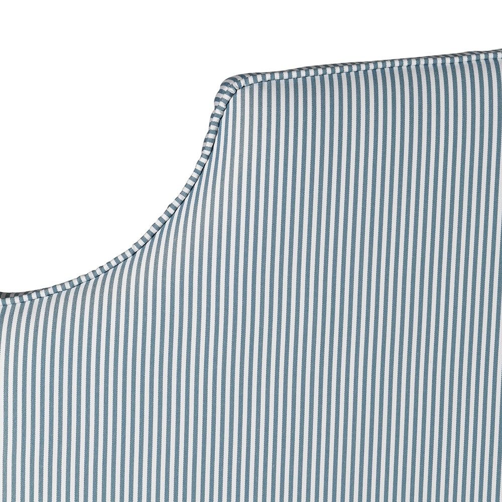 Lit Madeleine 150 cm (King Size) | Linge de lit à fines rayures bleues et blanches | Style classique