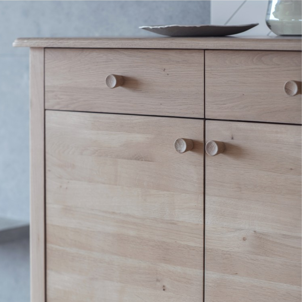 Buffet Wycombe à 3 portes et 3 tiroirs