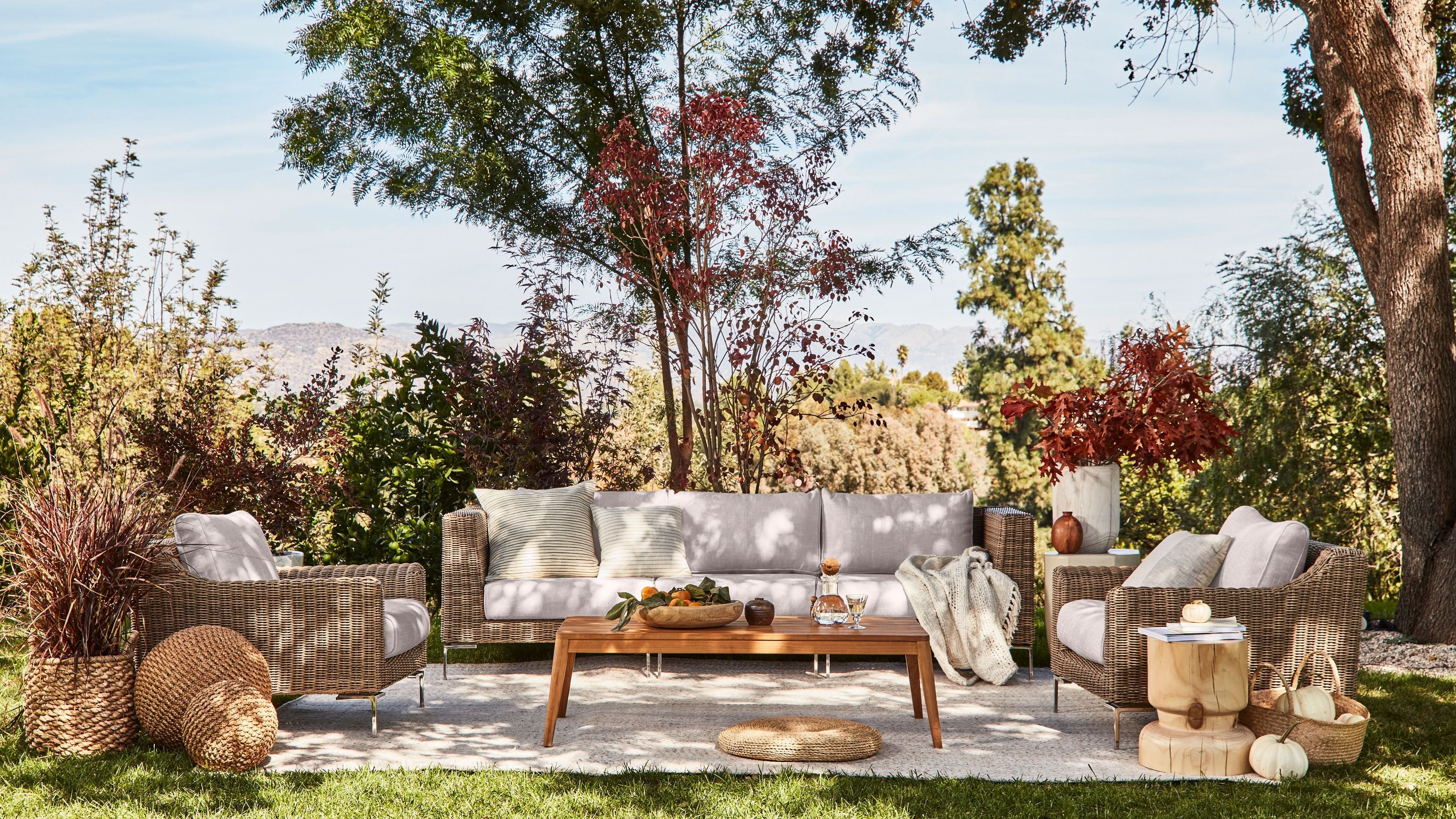 Causeuse d'extérieur en osier marron avec fauteuils - 4 places