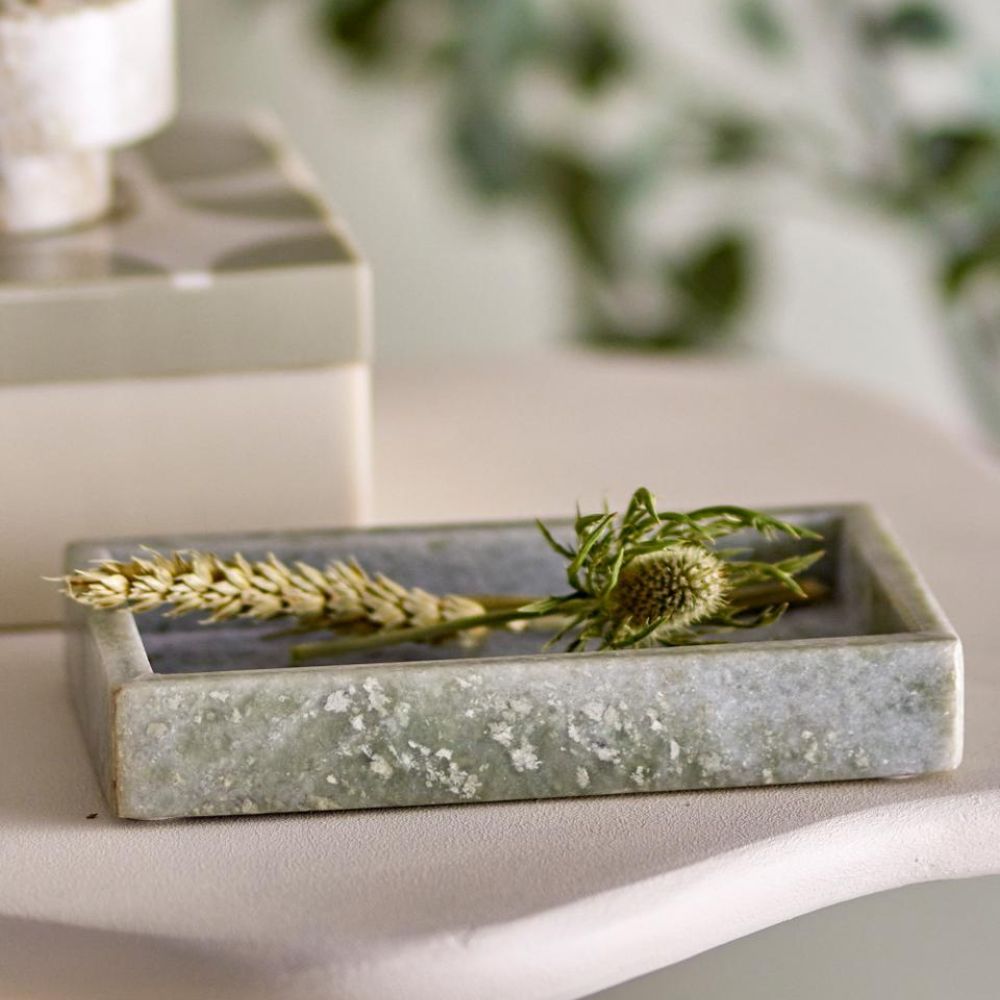 Plateau en marbre vert mousse