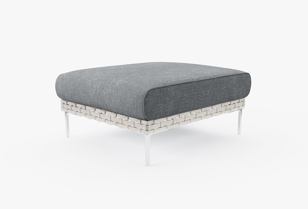 Pouf d'extérieur en osier à tissage ouvert