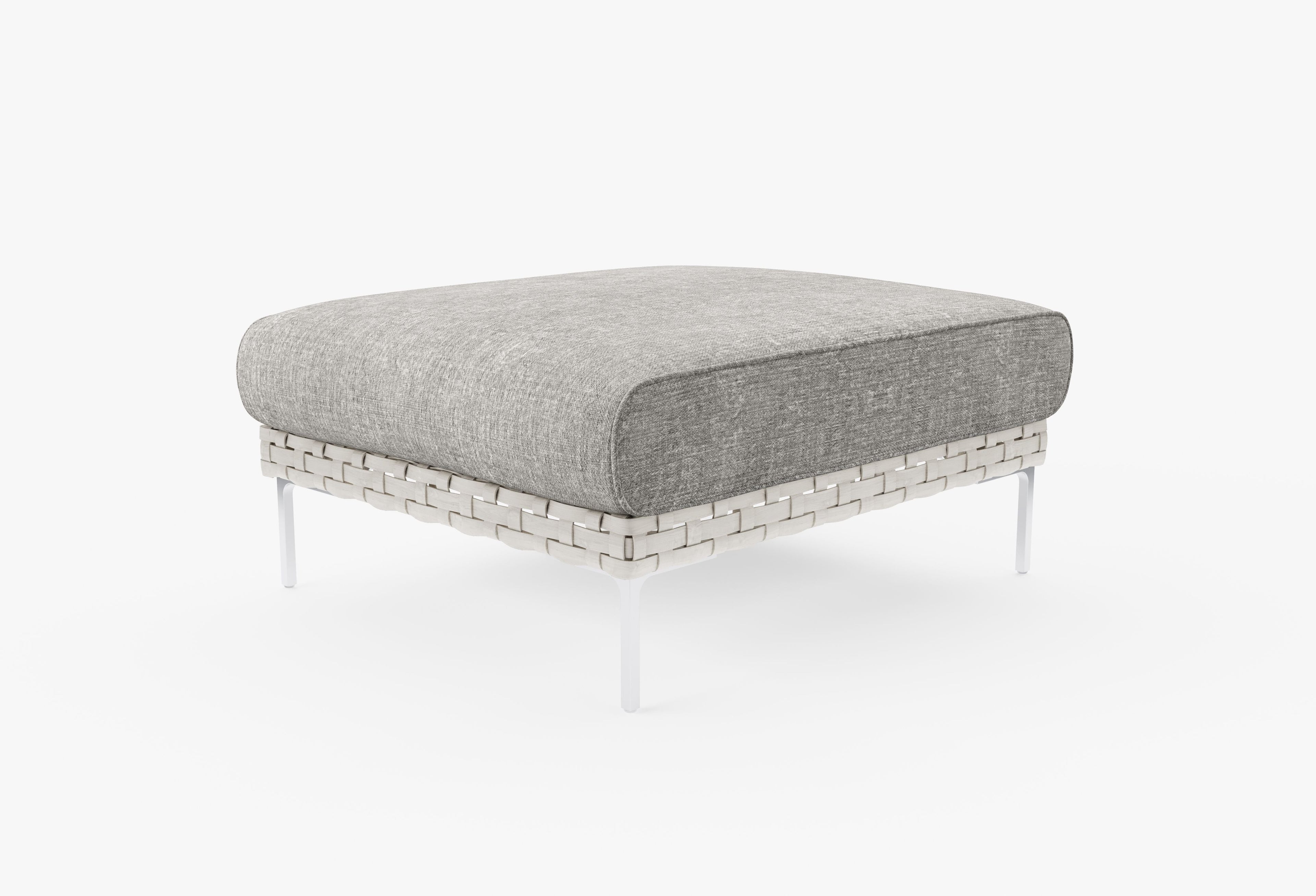 Pouf d'extérieur en osier à tissage ouvert