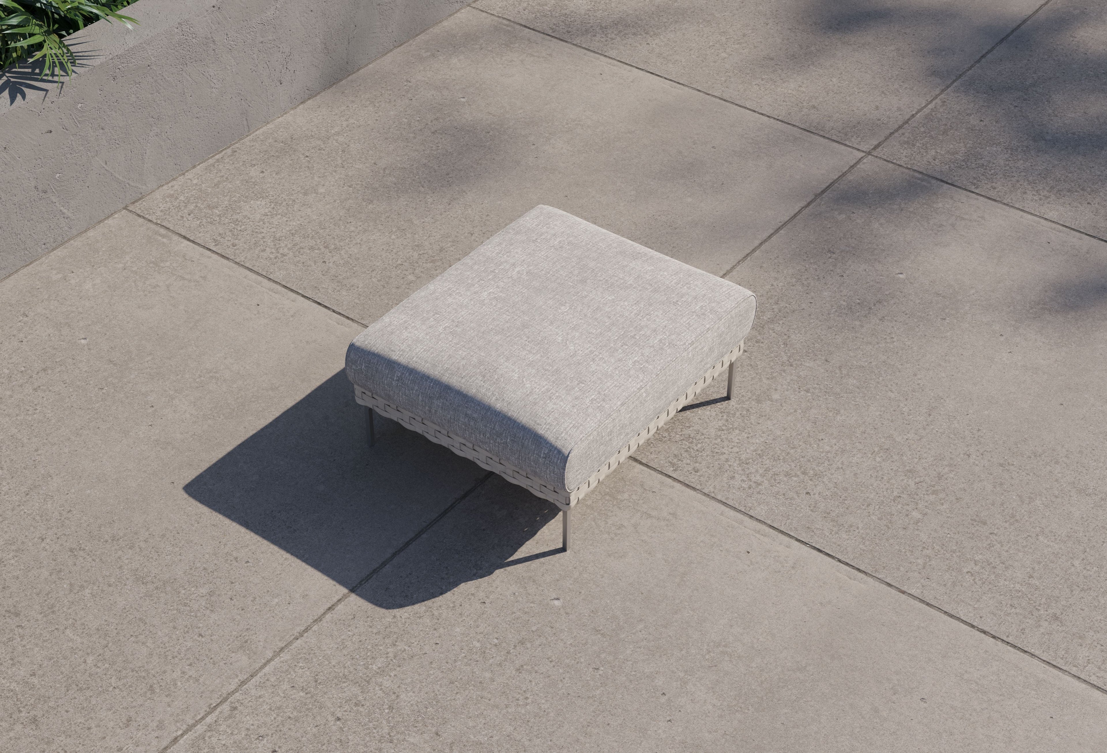 Pouf d'extérieur en osier à tissage ouvert