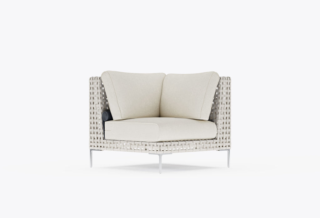 Chaise sectionnelle d'extérieur en osier à tissage ouvert