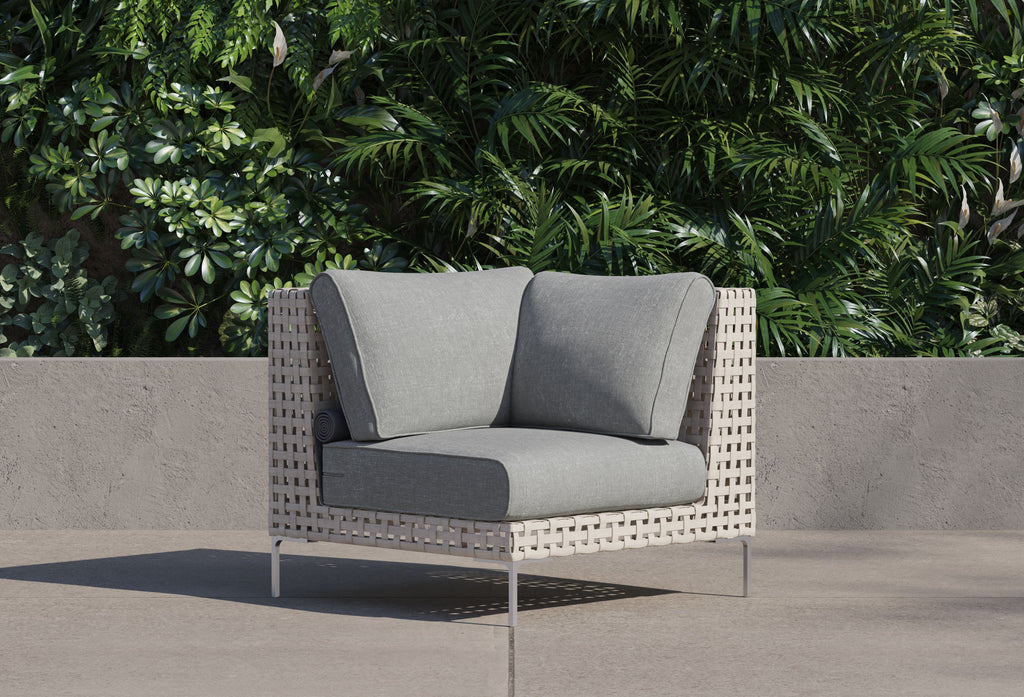 Chaise sectionnelle d'extérieur en osier à tissage ouvert