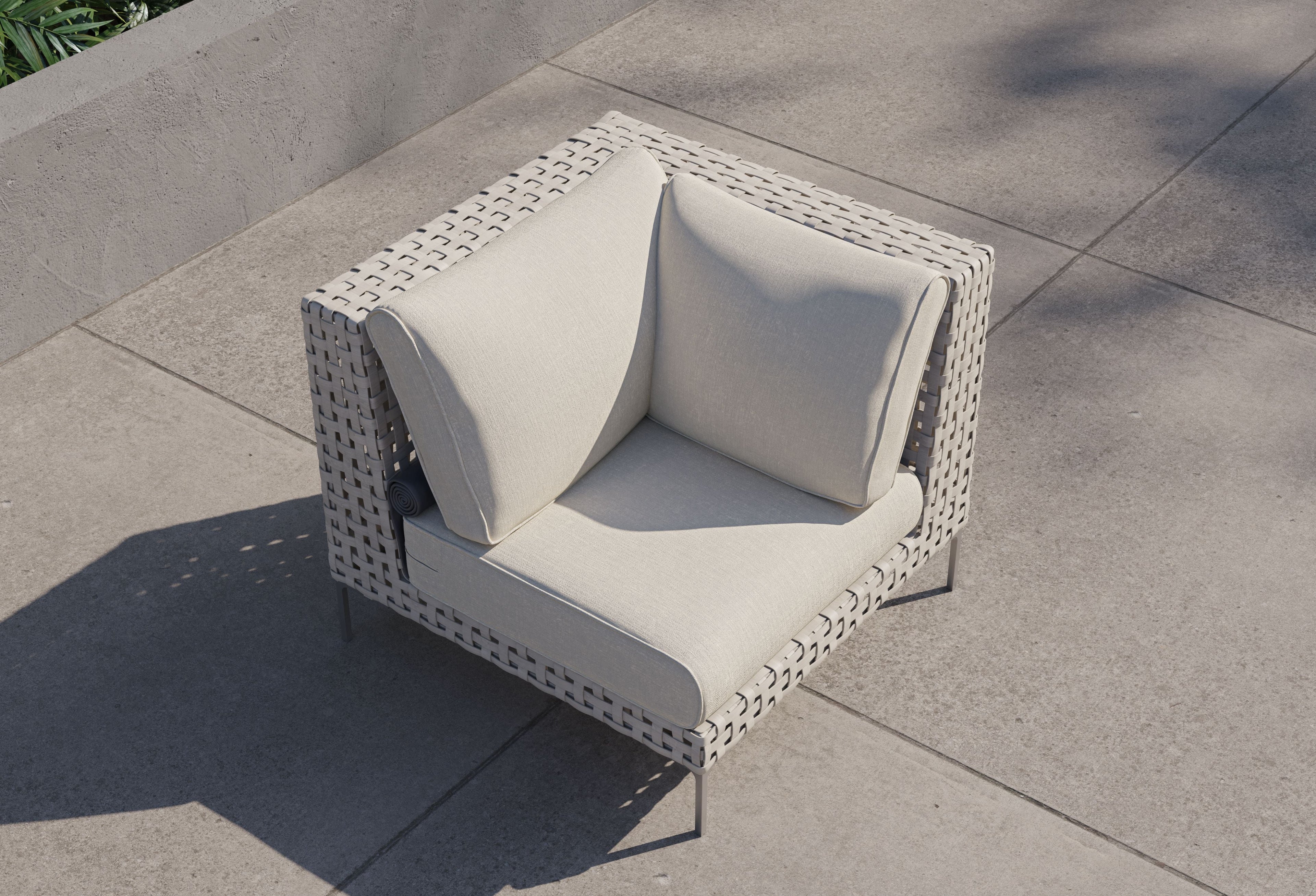 Chaise sectionnelle d'extérieur en osier à tissage ouvert