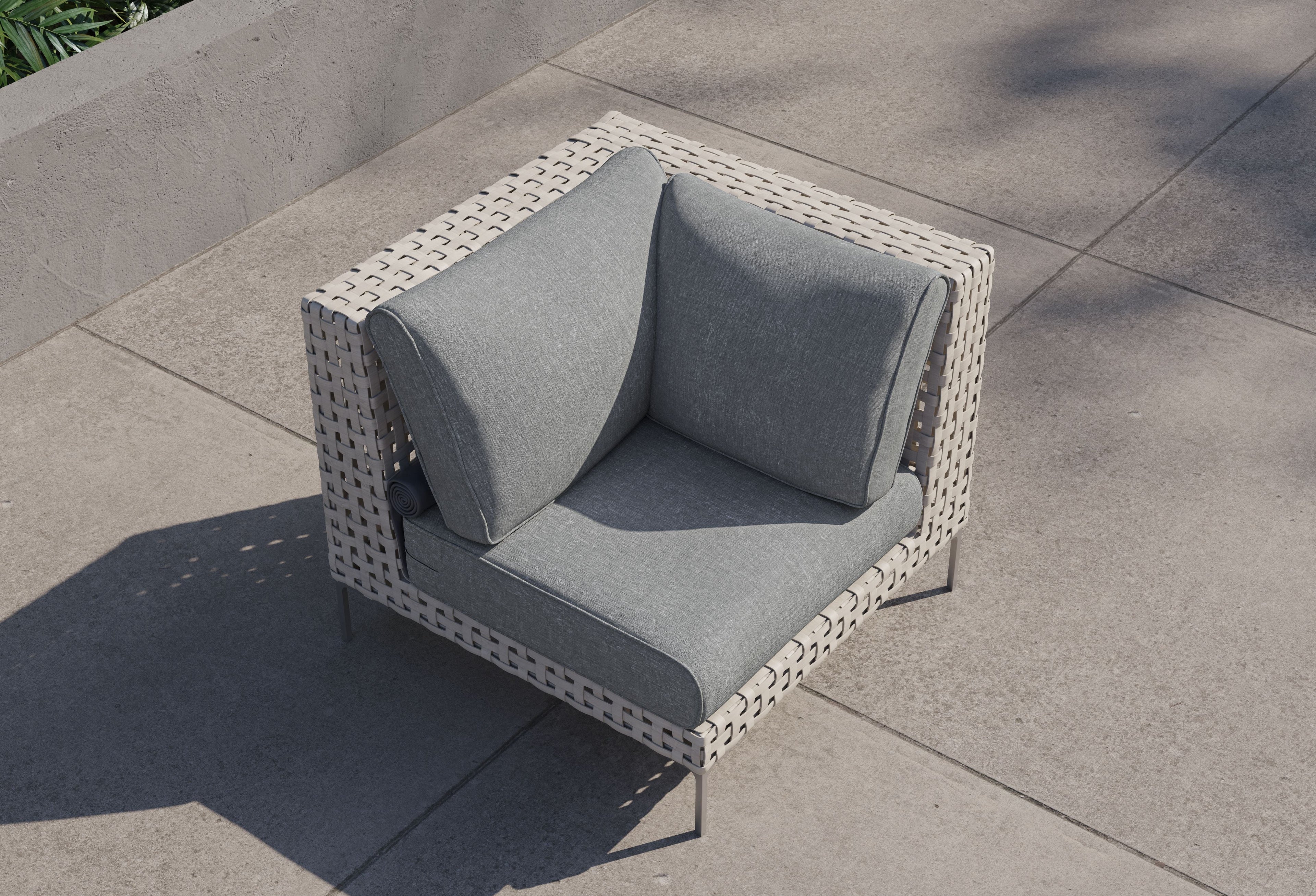 Chaise sectionnelle d'extérieur en osier à tissage ouvert