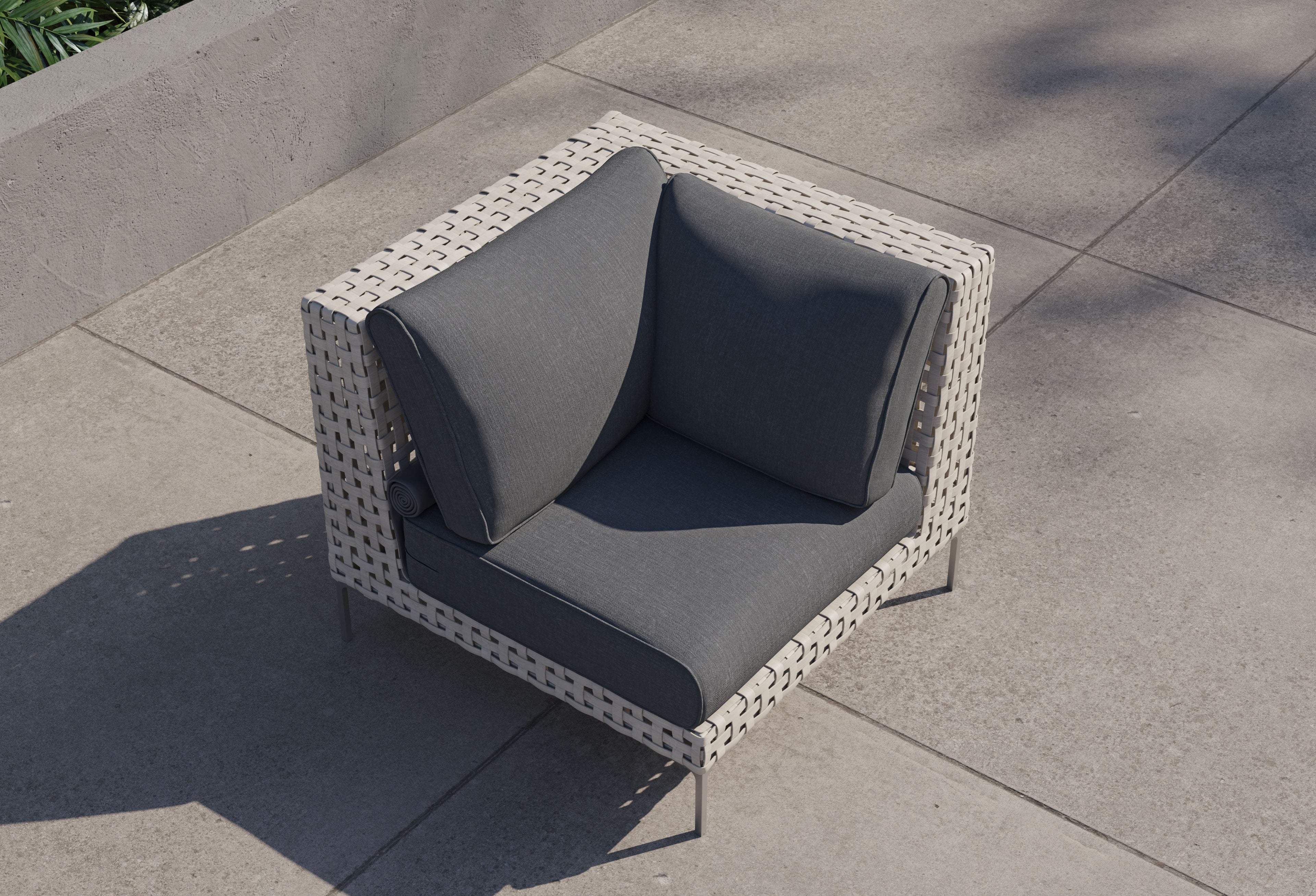 Chaise sectionnelle d'extérieur en osier à tissage ouvert