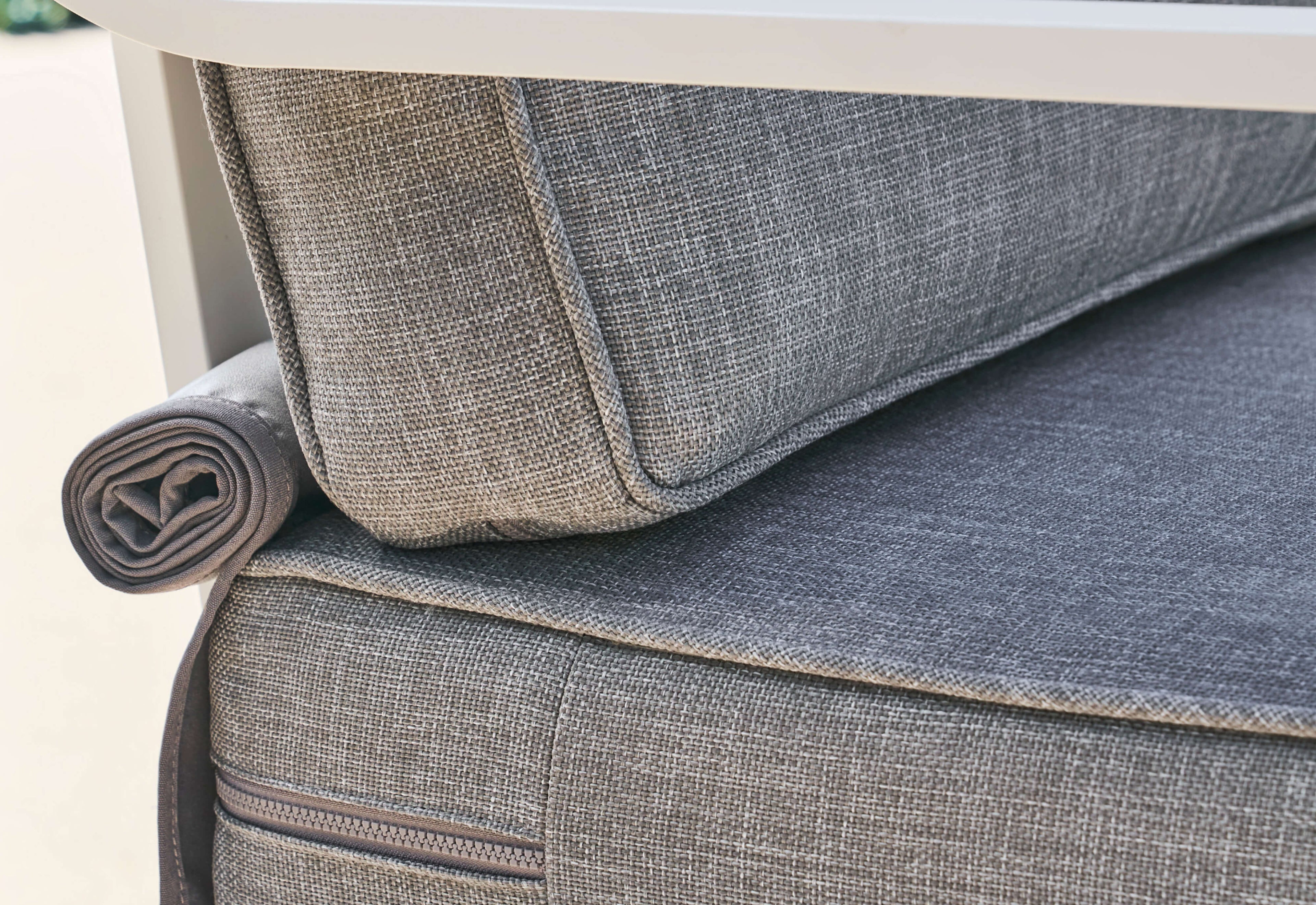 Ensemble de conversation avec fauteuils d'extérieur en aluminium blanc