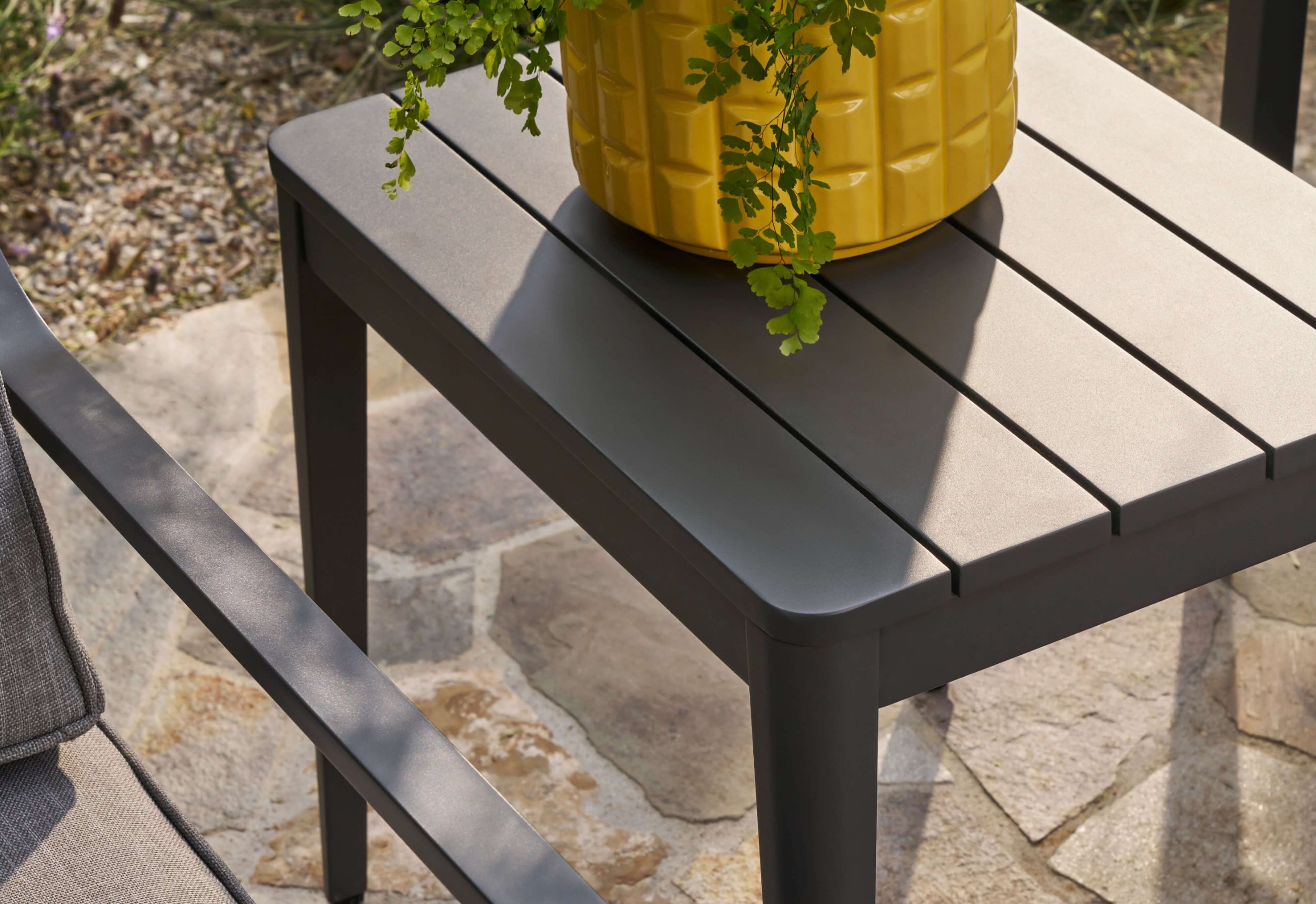 Table d'appoint d'extérieur rectangulaire en aluminium