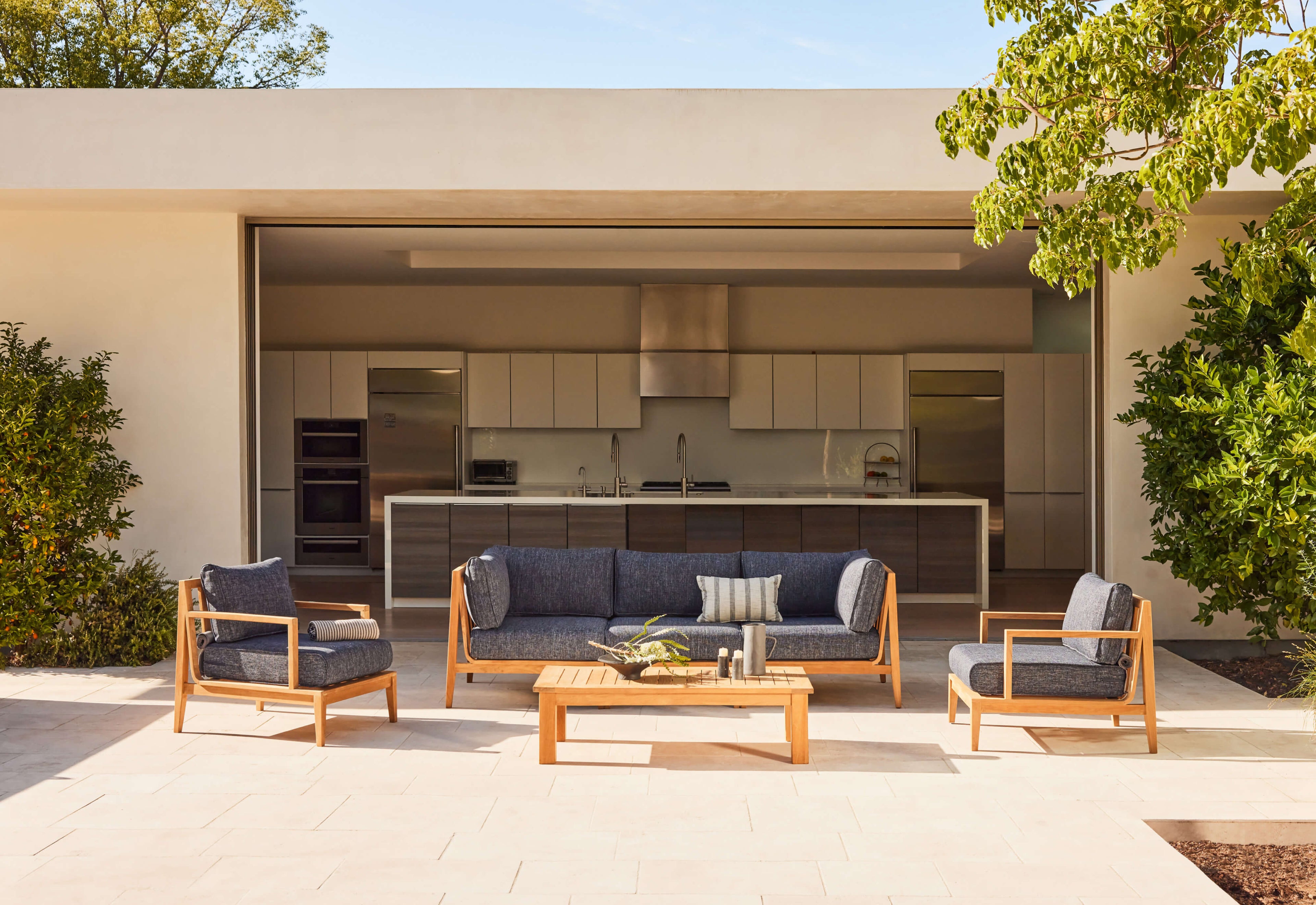 Canapé d'extérieur en teck avec fauteuils sans accoudoirs - 4 places