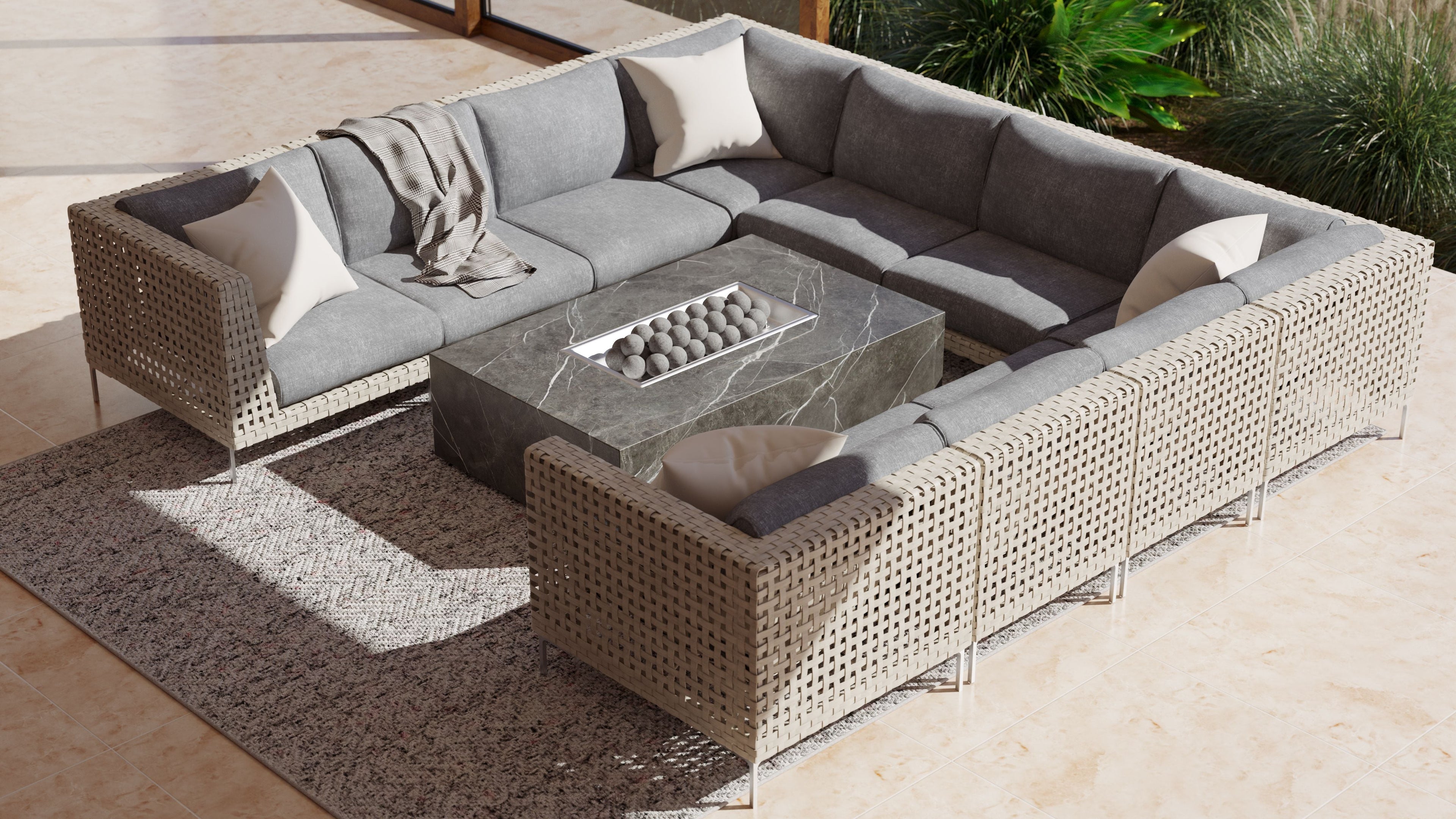 Chaise d'extérieur sans accoudoirs en osier à tissage ouvert