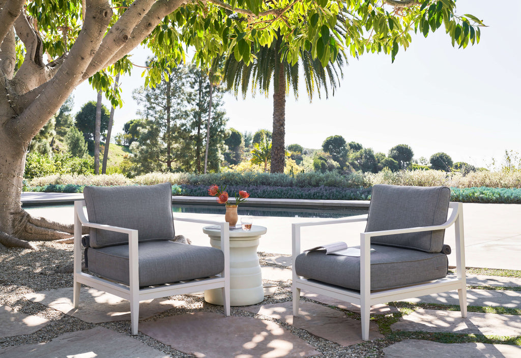 Table d'appoint d'extérieur en béton - à plusieurs niveaux