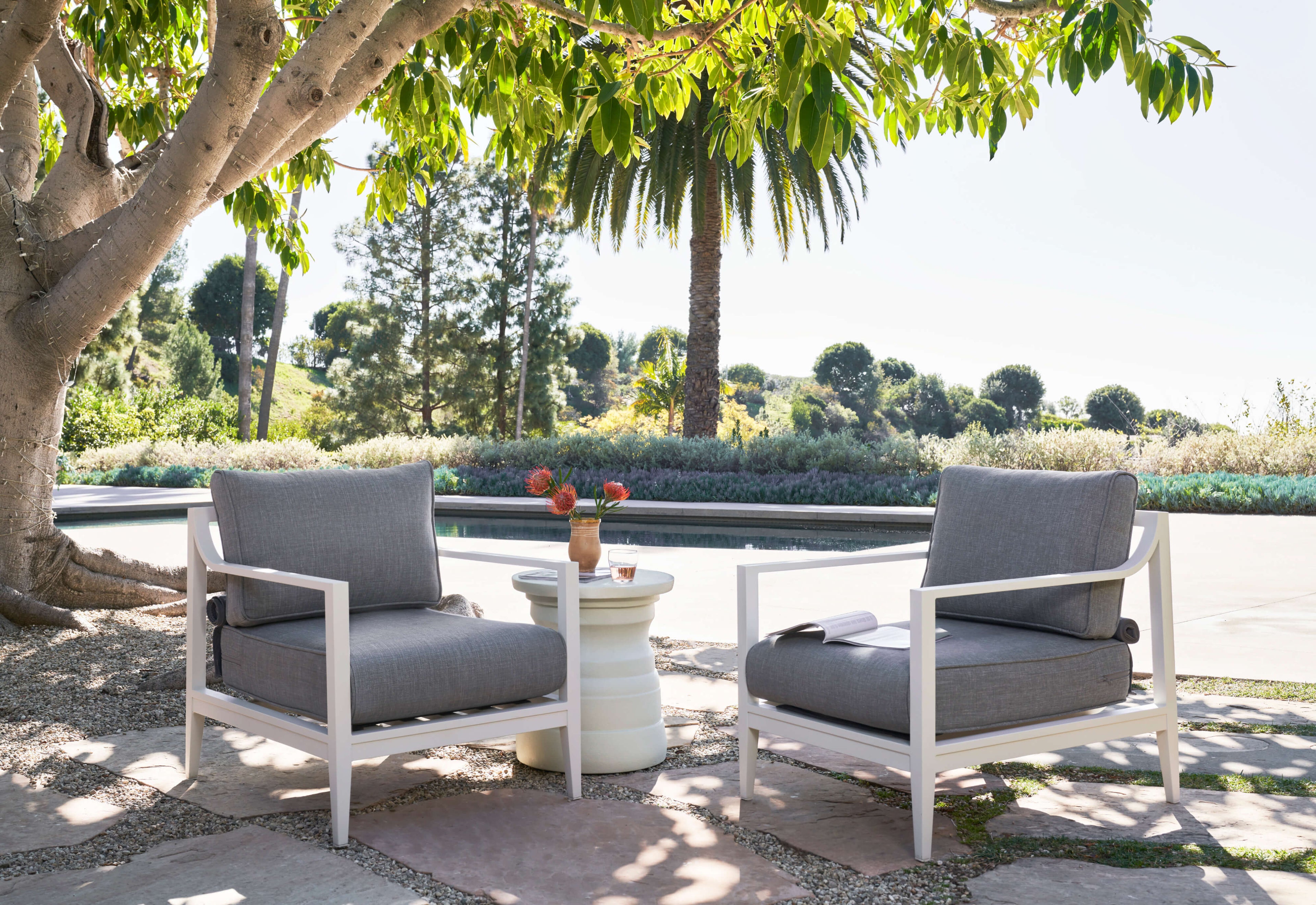 Table d'appoint d'extérieur en béton - à plusieurs niveaux